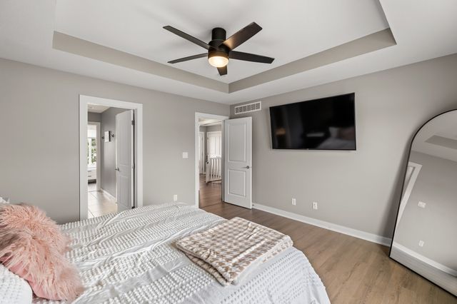6084 Gladbury Court, Pleasant Hill, IA 50327