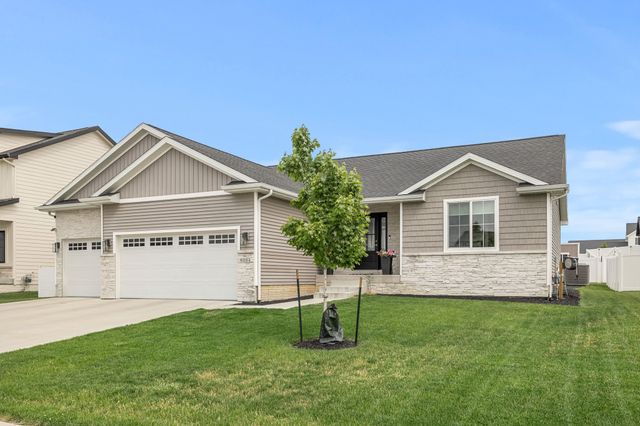 6084 Gladbury Court, Pleasant Hill, IA 50327