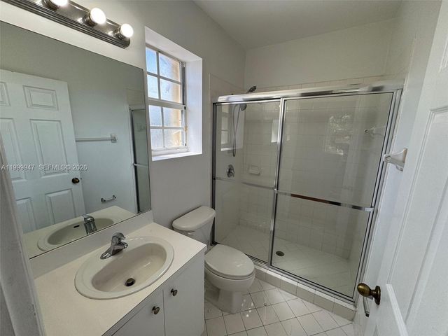 1690 NE 33rd Ave 210-6, Homestead, FL 33033