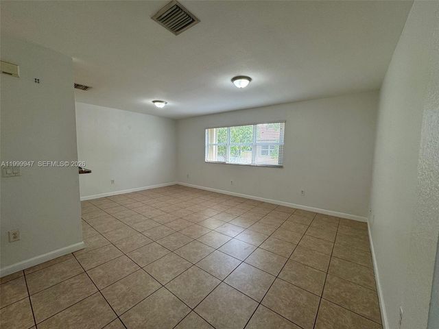 1690 NE 33rd Ave 210-6, Homestead, FL 33033