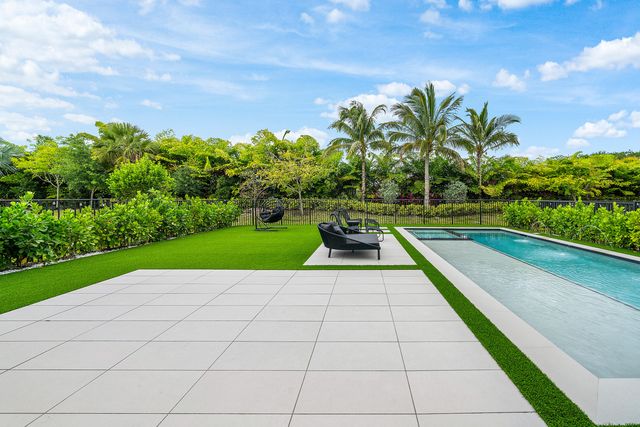 8124 Crystal Downs Avenue, Boca Raton, FL 33434
