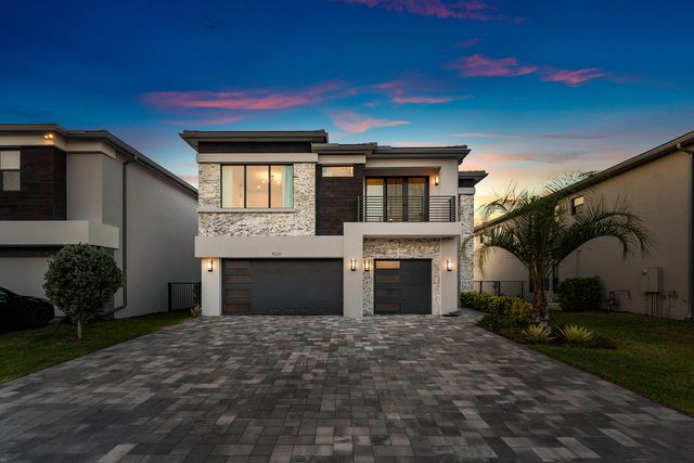 8124 Crystal Downs Avenue, Boca Raton, FL 33434