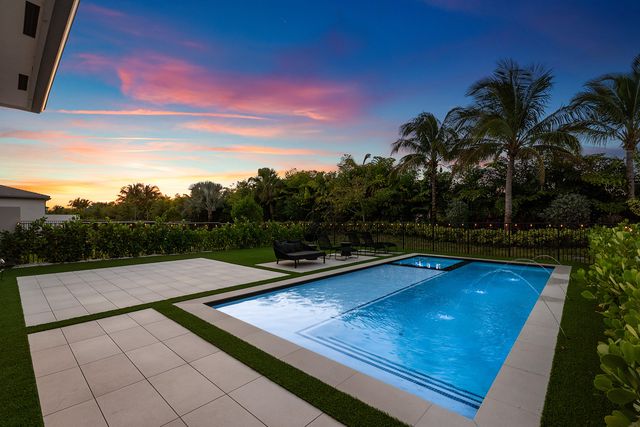 8124 Crystal Downs Avenue, Boca Raton, FL 33434
