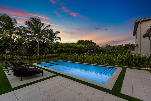 8124 Crystal Downs Avenue, Boca Raton, FL 33434