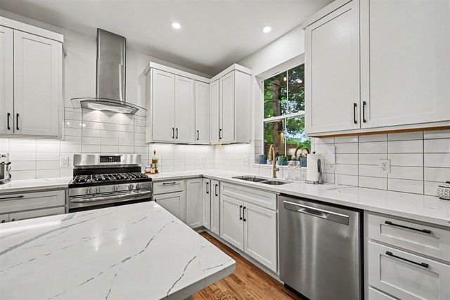 586 Kuehnle Avenue, Ann Arbor, MI 48103