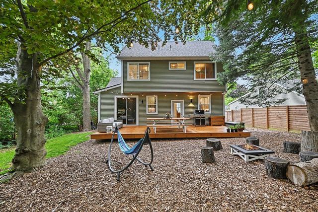 586 Kuehnle Avenue, Ann Arbor, MI 48103