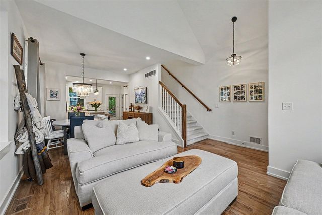 586 Kuehnle Avenue, Ann Arbor, MI 48103