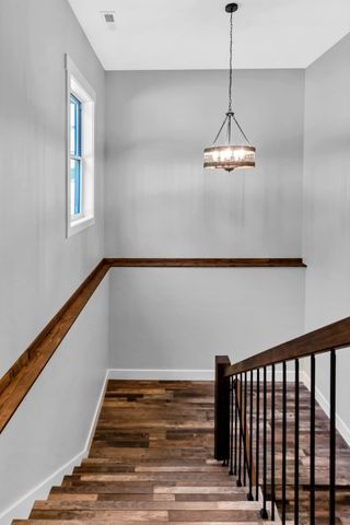 1055 Hunters Landing Ln, Smithville, TN 37166