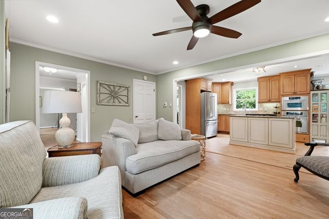 1722 Kellogg Springs Drive, Atlanta, GA 30338