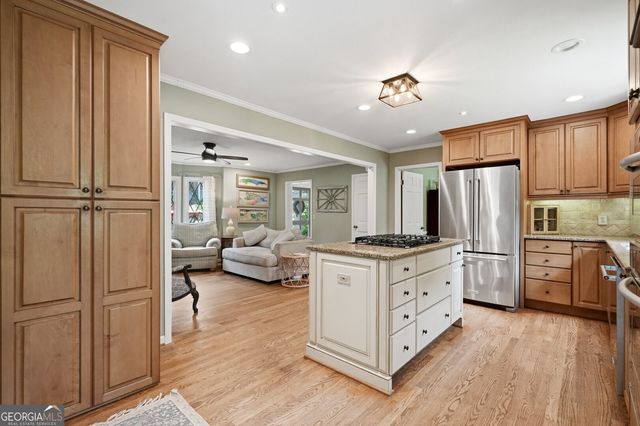 1722 Kellogg Springs Drive, Atlanta, GA 30338