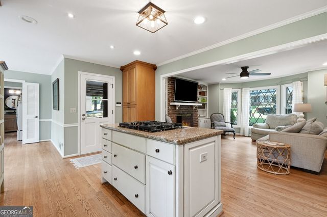 1722 Kellogg Springs Drive, Atlanta, GA 30338