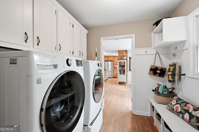 1722 Kellogg Springs Drive, Atlanta, GA 30338