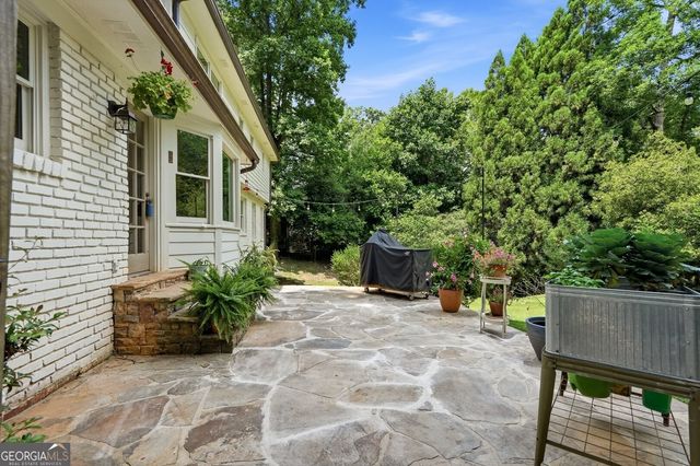 1722 Kellogg Springs Drive, Atlanta, GA 30338