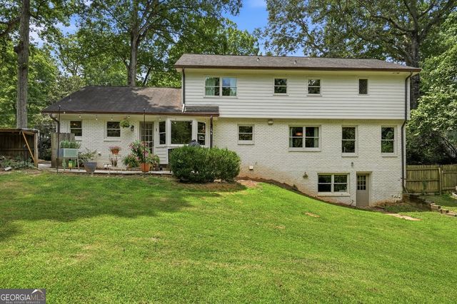 1722 Kellogg Springs Drive, Atlanta, GA 30338
