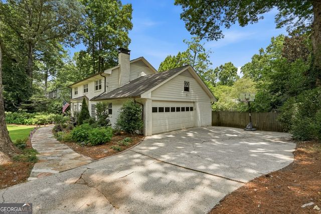 1722 Kellogg Springs Drive, Atlanta, GA 30338