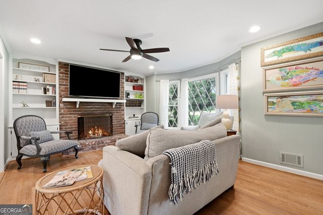 1722 Kellogg Springs Drive, Atlanta, GA 30338