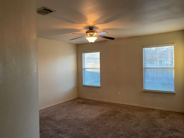 289 Spring Branch LOOP, Kyle, TX 78640