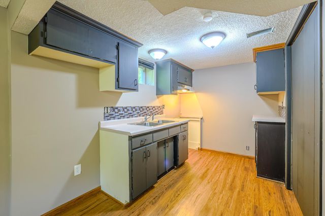 836 112th Avenue NW, Coon Rapids, MN 55448