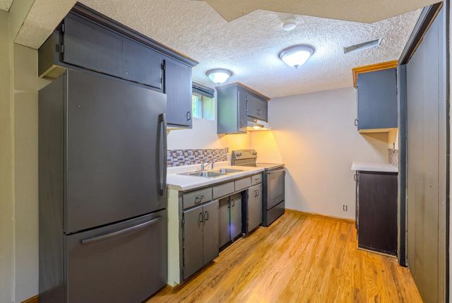 836 112th Avenue NW, Coon Rapids, MN 55448