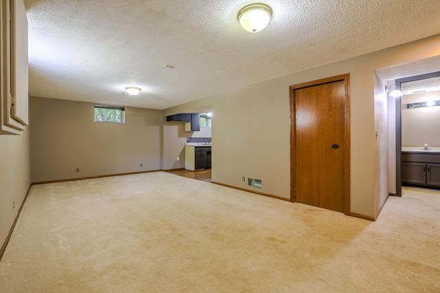 836 112th Avenue NW, Coon Rapids, MN 55448