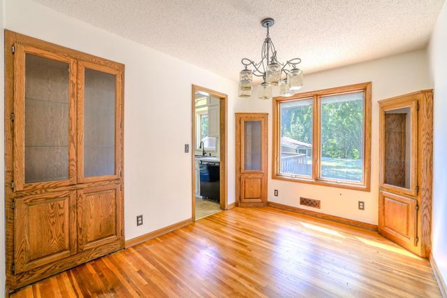 836 112th Avenue NW, Coon Rapids, MN 55448