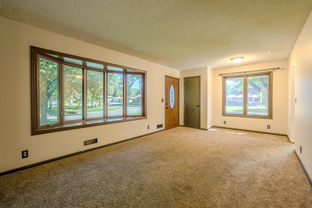 836 112th Avenue NW, Coon Rapids, MN 55448 — photo 5