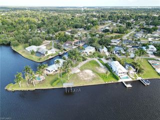 4567 E Riverside DR, Fort Myers, FL 33905