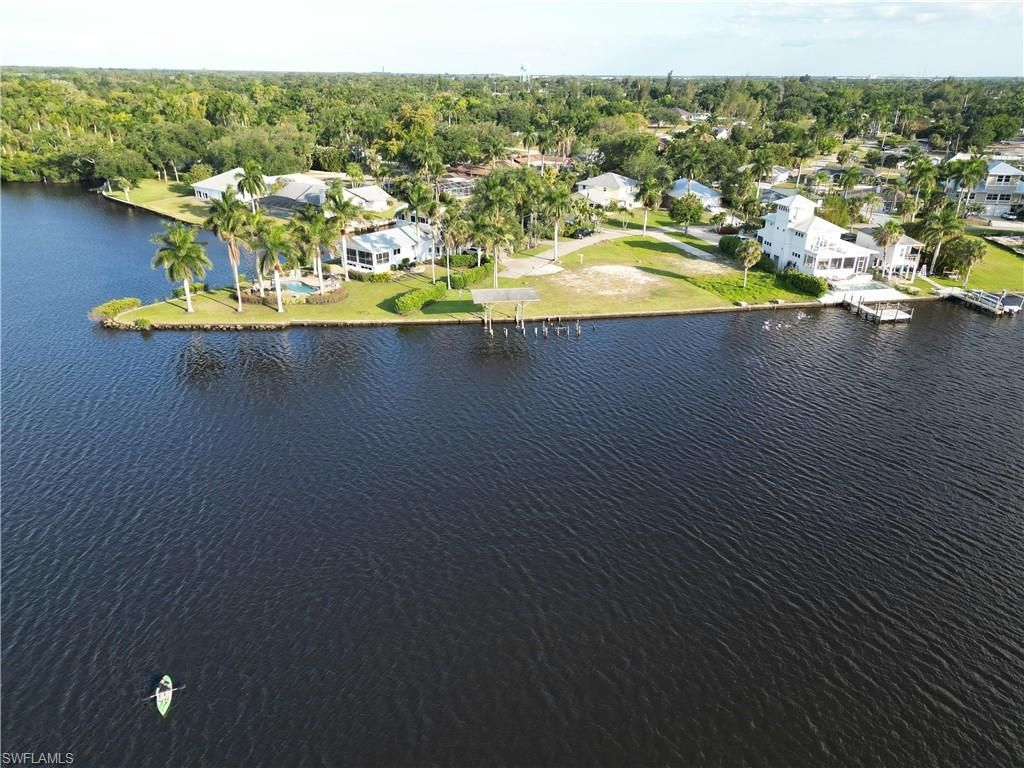 4567 E Riverside DR, FORT MYERS, FL 33905 — photo 4