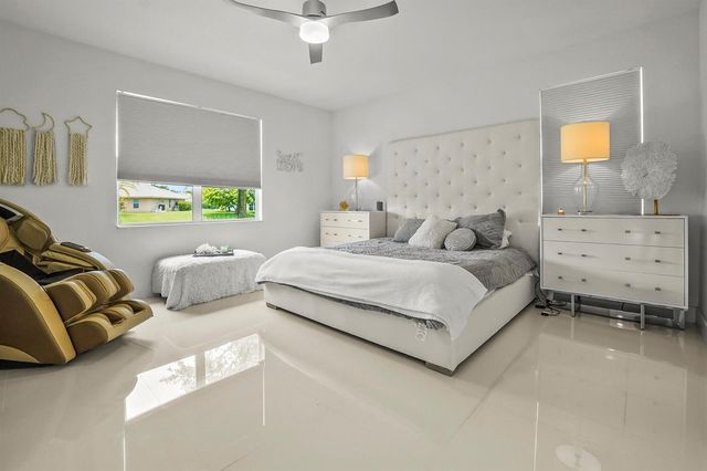 11971 Cypress Key Way, Royal Palm Beach, FL 33411