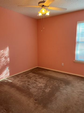 6015 Harwood Crossing Drive, Arlington, TX 76018