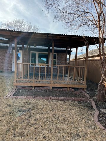 6015 Harwood Crossing Drive, Arlington, TX 76018