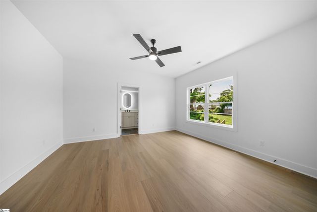 9 Beck Avenue, Greenville, SC 29605