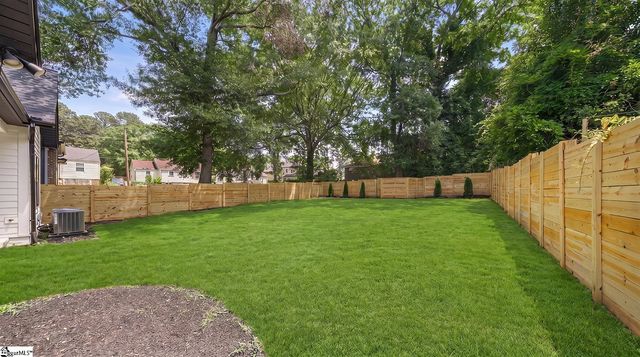 9 Beck Avenue, Greenville, SC 29605