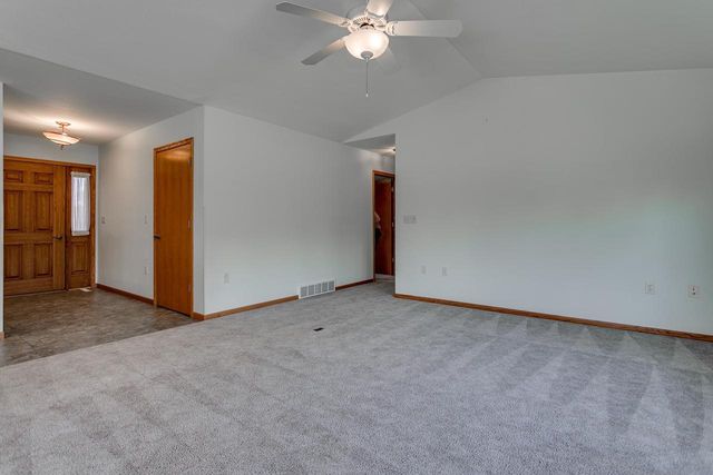 8826 N CLAYTON AVENUE, Neenah, WI 54956