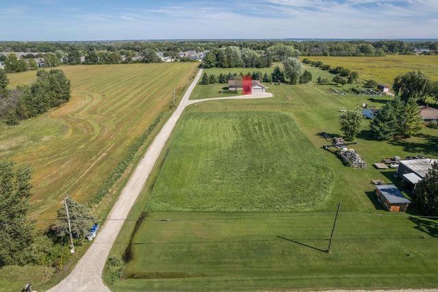 8826 N CLAYTON AVENUE, Neenah, WI 54956
