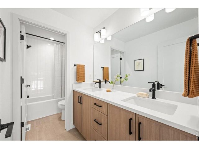 15 Snowcap Dr, Windsor, CO 80550
