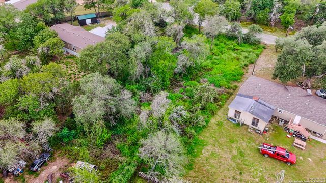 23030 Dream View Dr, Elmendorf, TX 78112