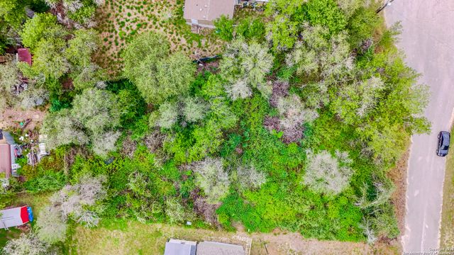 23030 Dream View Dr, Elmendorf, TX 78112
