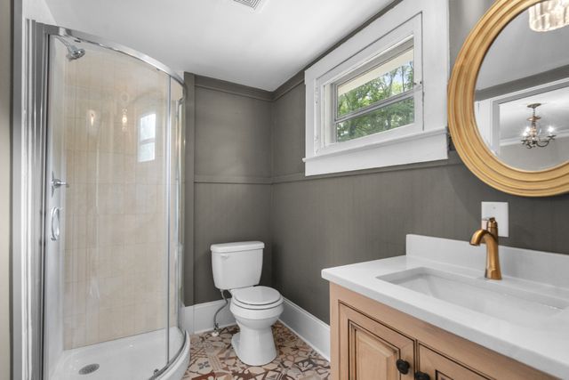 214 2nd Ave, Columbia, TN 38401