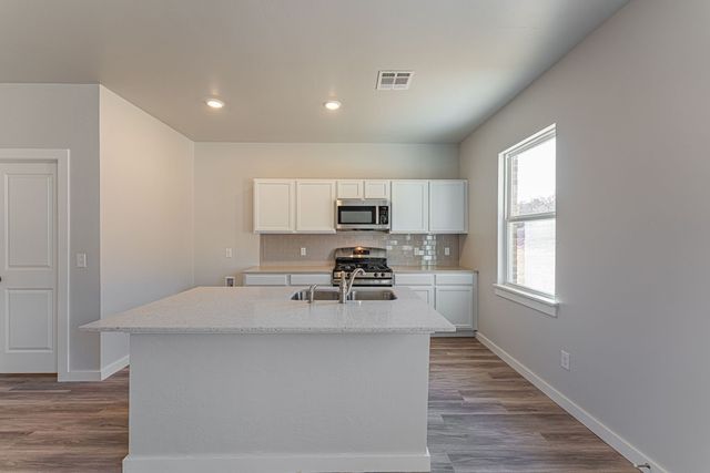 741 Stella Trail, Guthrie, OK 73044