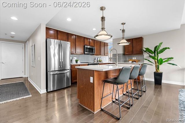 525 W Lafayette Boulevard 13E, Detroit, MI 48226