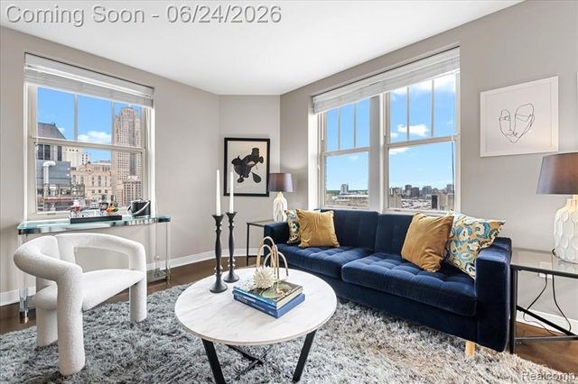 525 W Lafayette Boulevard 13E, Detroit, MI 48226