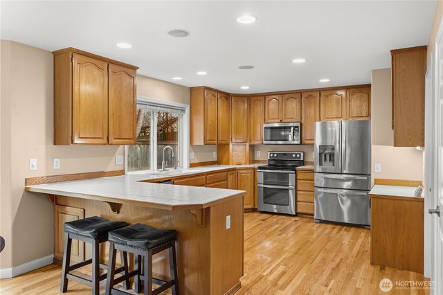 8805 182nd Street E, Puyallup, WA 98375