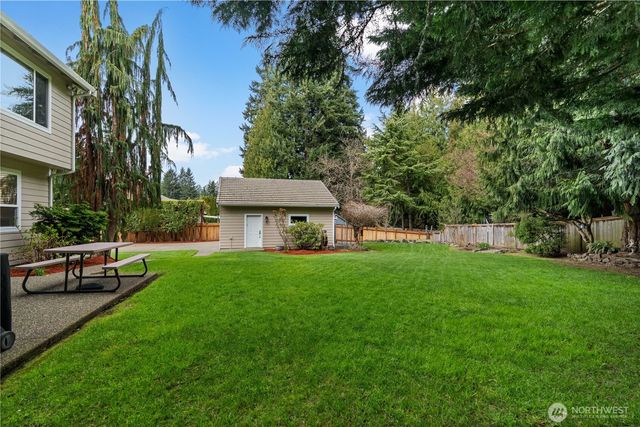 8805 182nd Street E, Puyallup, WA 98375