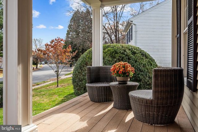 9516 WALLINGFORD DR, Burke, VA 22015