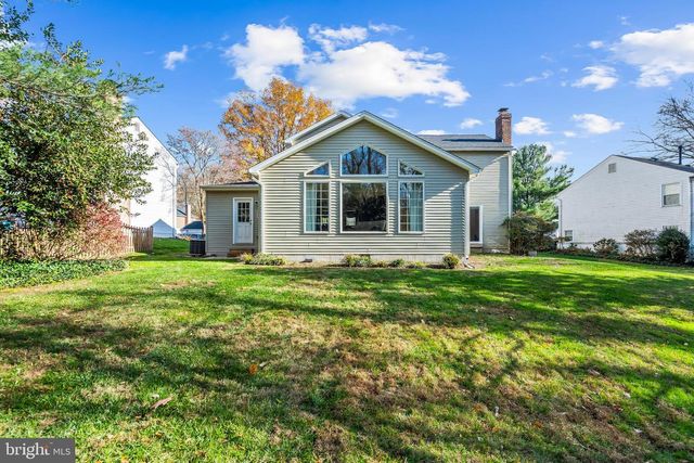 9516 WALLINGFORD DR, Burke, VA 22015