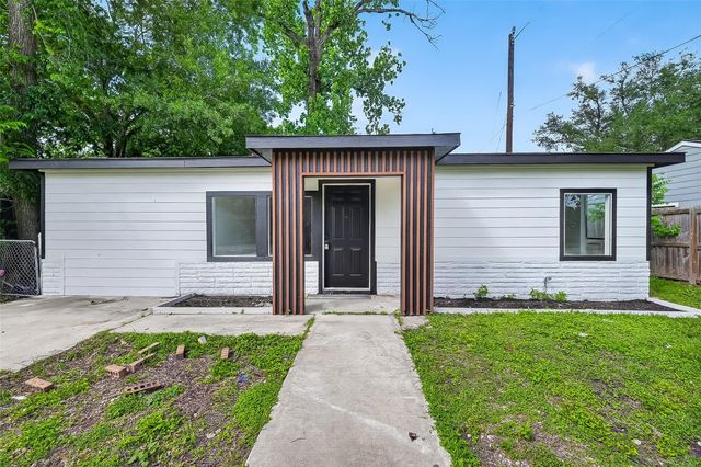 4933 Doolittle Boulevard, Houston, TX 77033