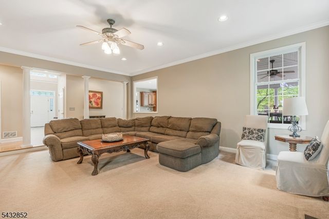 8 Yohn Dr, Bridgewater Twp., NJ 08807