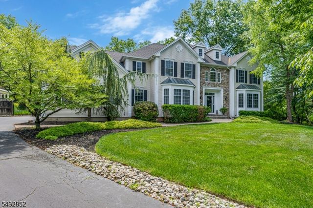8 Yohn Dr, Bridgewater Twp., NJ 08807