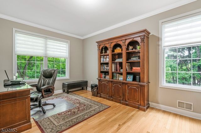 8 Yohn Dr, Bridgewater Twp., NJ 08807